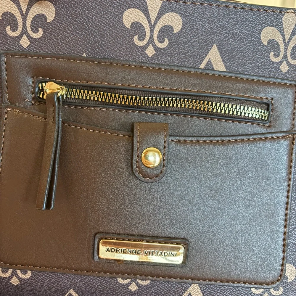 Adrienne Vittadini Crossbody Fleur-de-lis Adjustable Strap Brown Bone NEW‎ $190